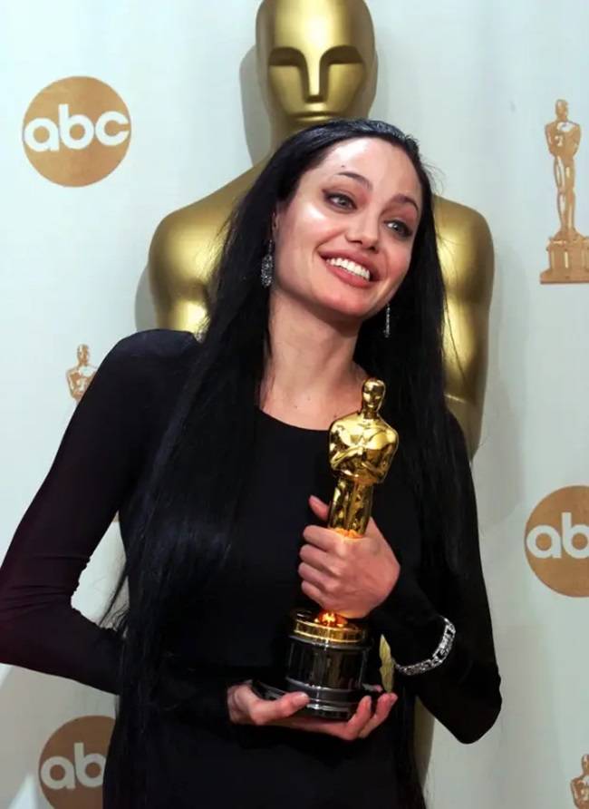 Angelina Jolie Academy Award Win